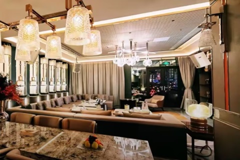 汕尾夜场KTV诚聘女营销 高薪日结1300起 专车接送